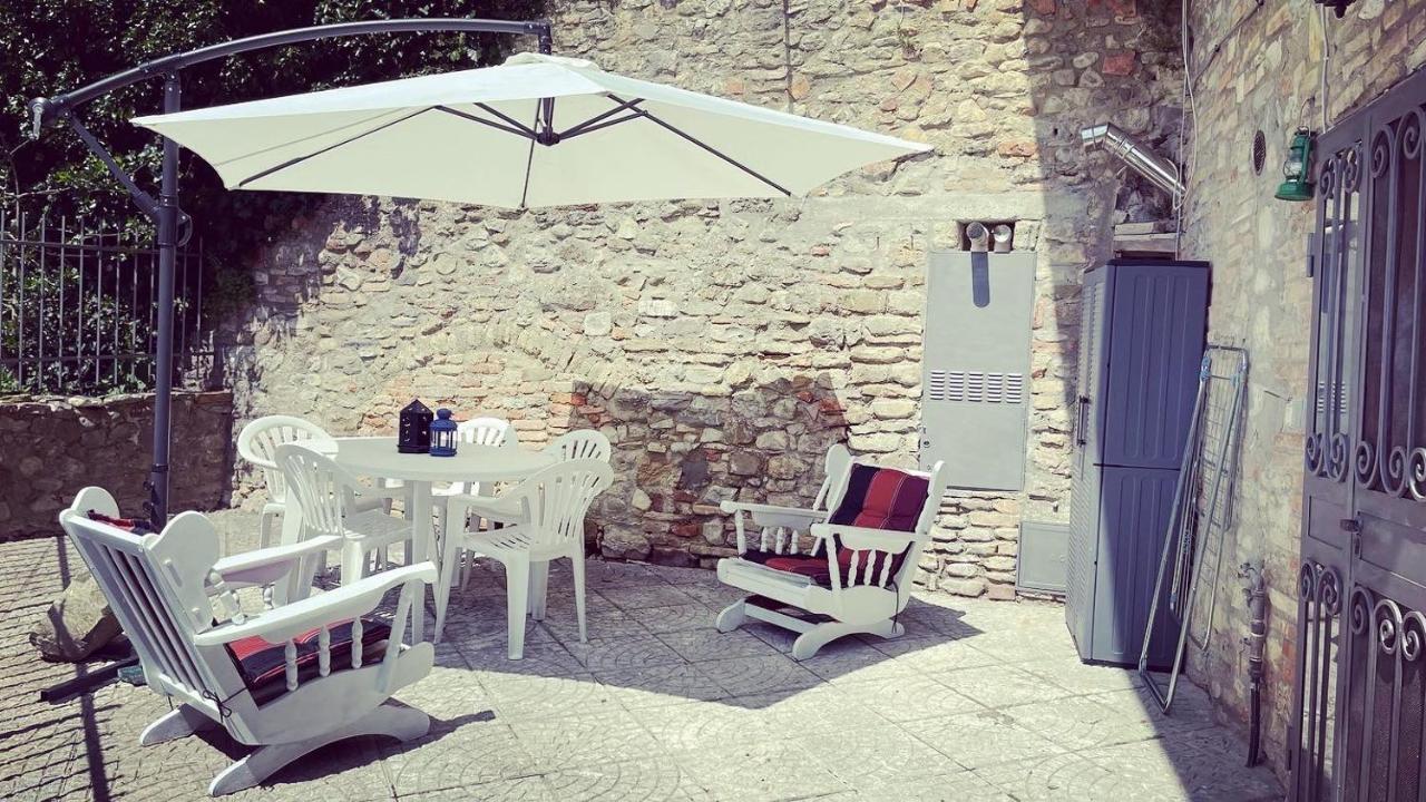 Villa Casa Di Duccio Montone  Esterno foto