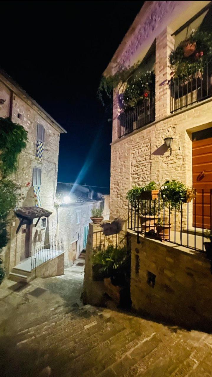 Villa Casa Di Duccio Montone  Esterno foto