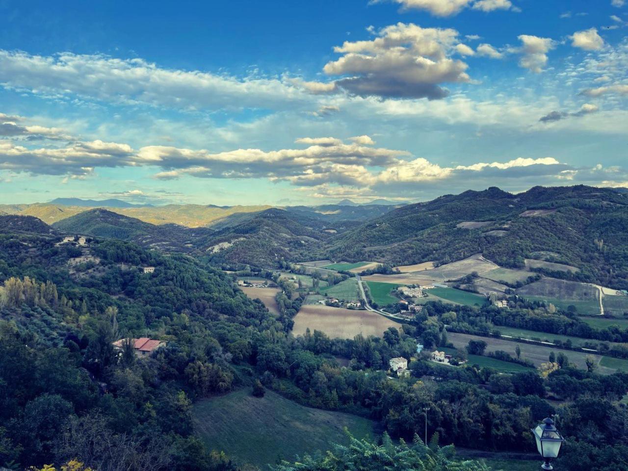 Villa Casa Di Duccio Montone  Esterno foto