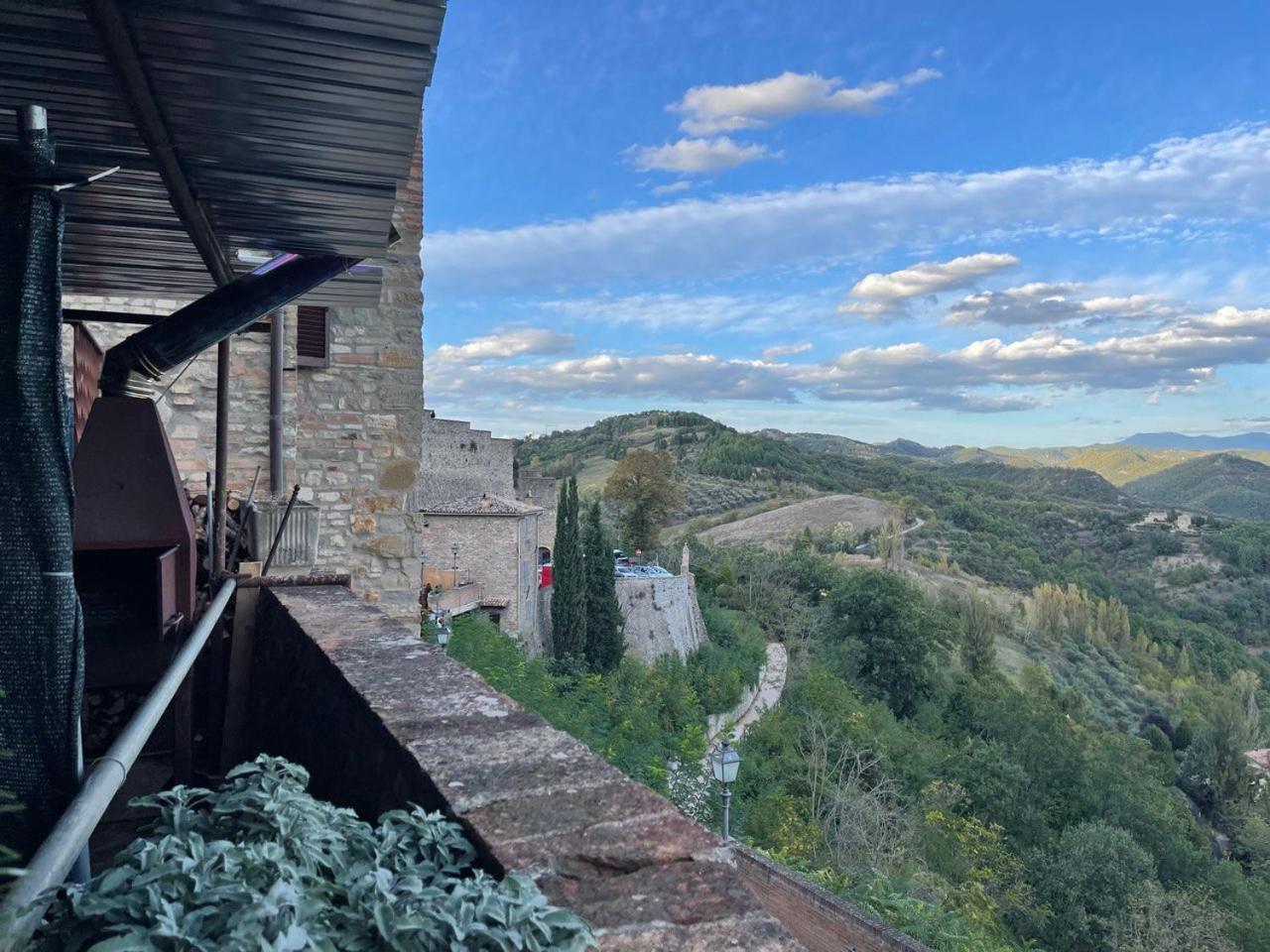 Villa Casa Di Duccio Montone  Esterno foto