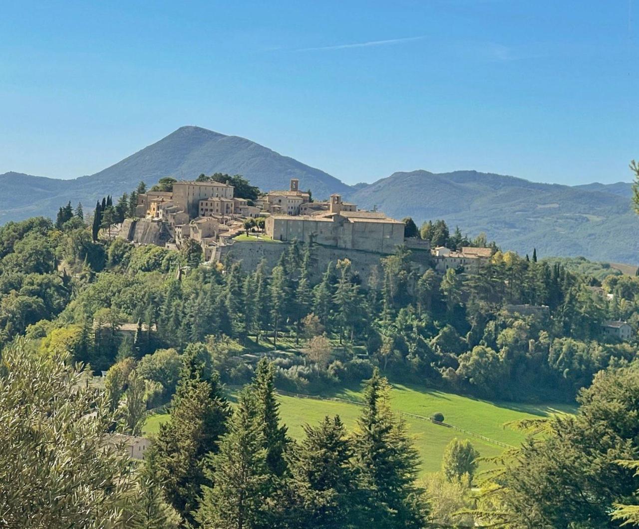 Villa Casa Di Duccio Montone  Esterno foto